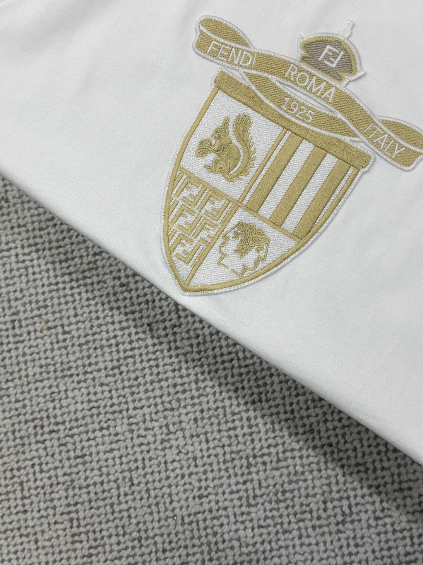 FEND1  Crest embroidered cotton t-shirt