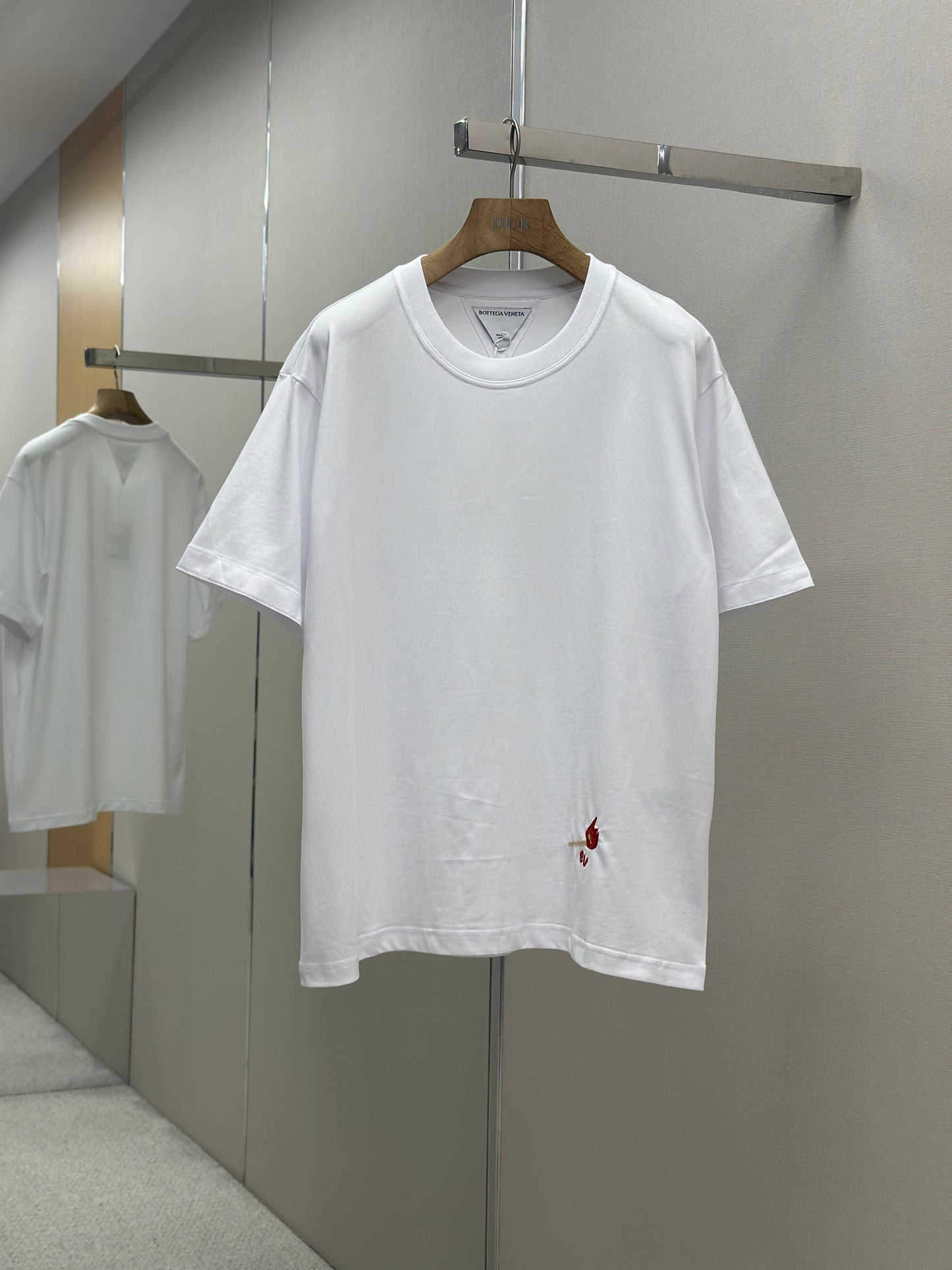 Botteg@V T-shirt in pima cotton jersey with embroidered match