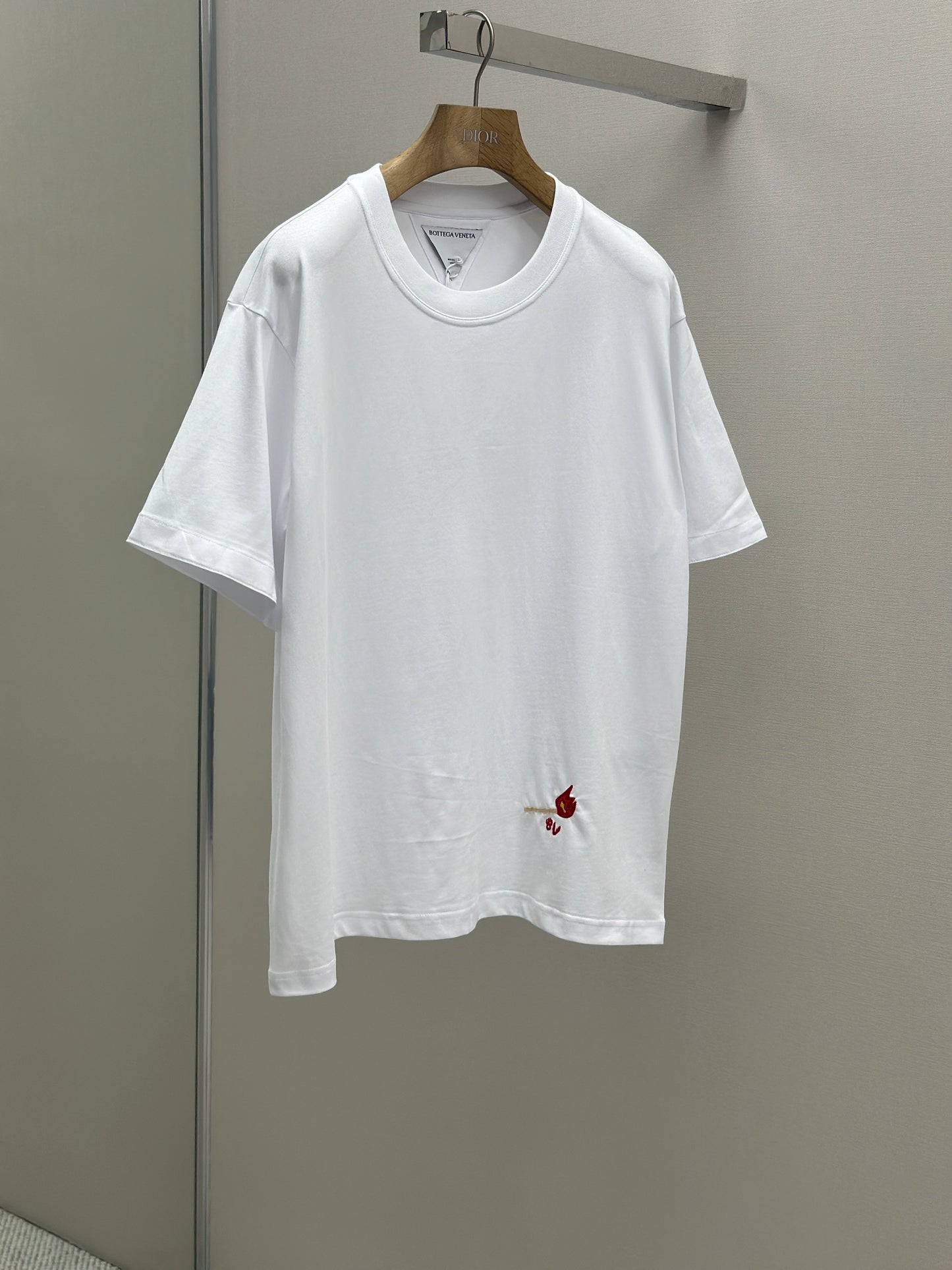 Botteg@V T-shirt in pima cotton jersey with embroidered match