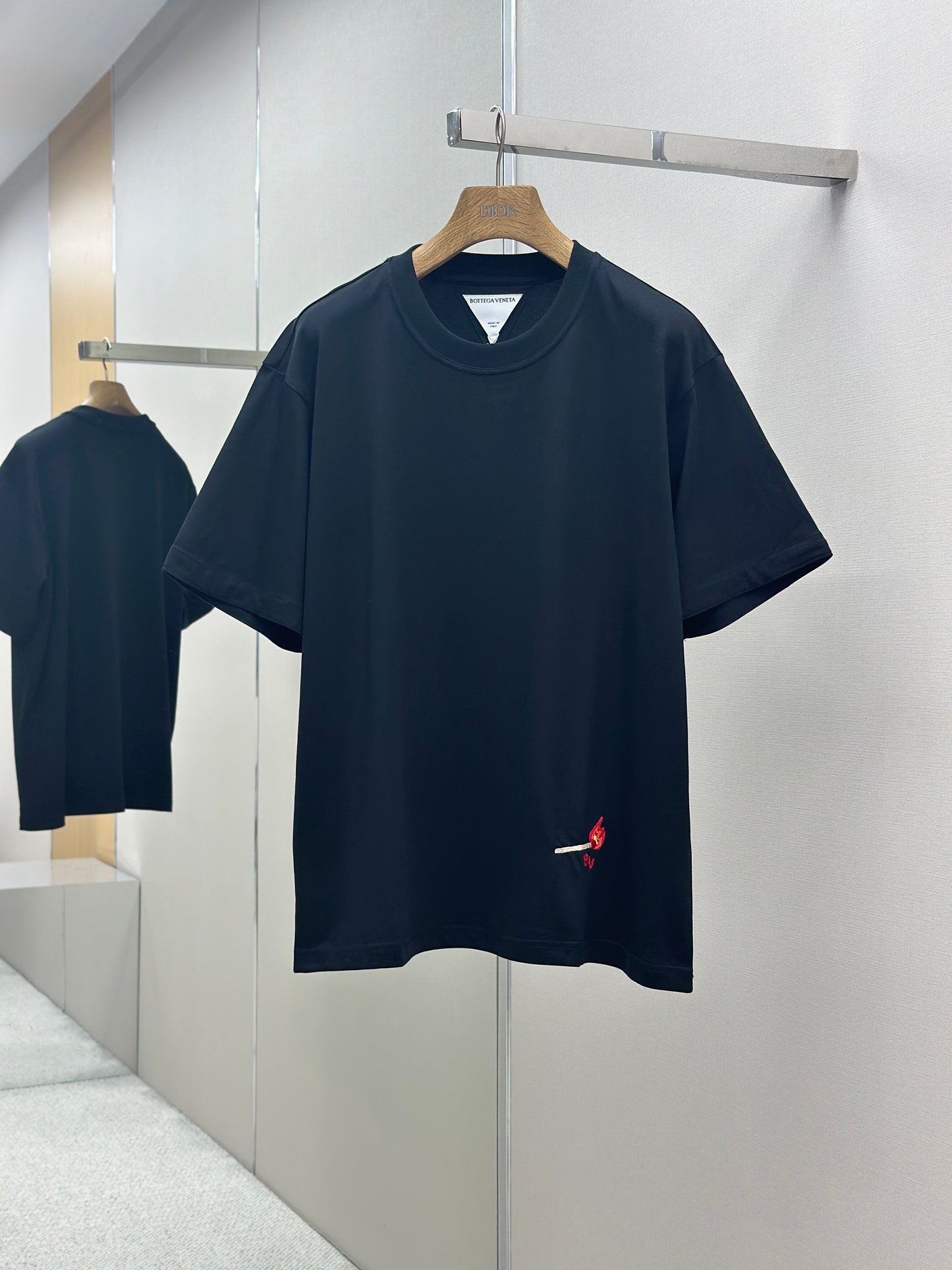 Botteg@V T-shirt in pima cotton jersey with embroidered match