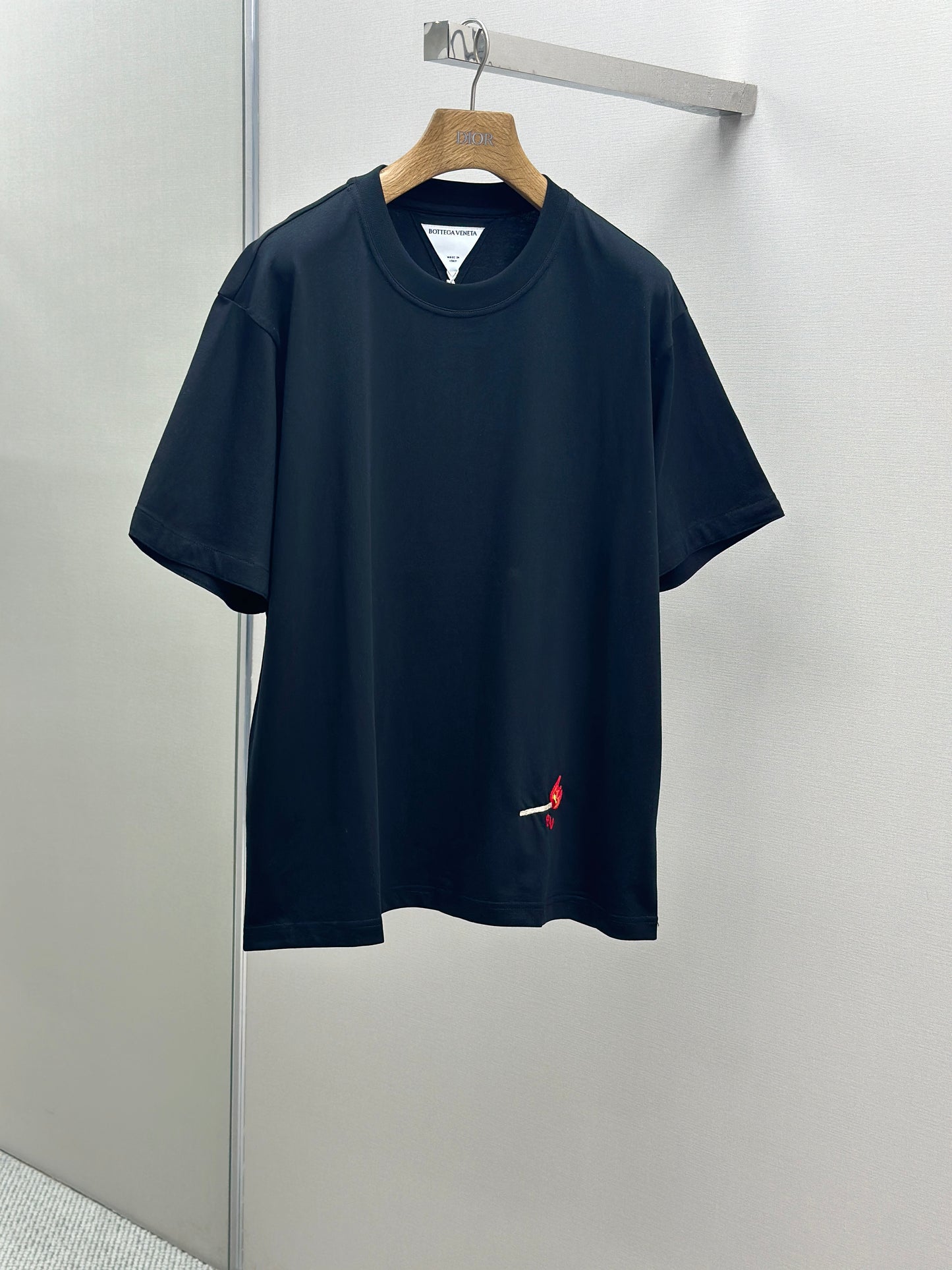 Botteg@V T-shirt in pima cotton jersey with embroidered match
