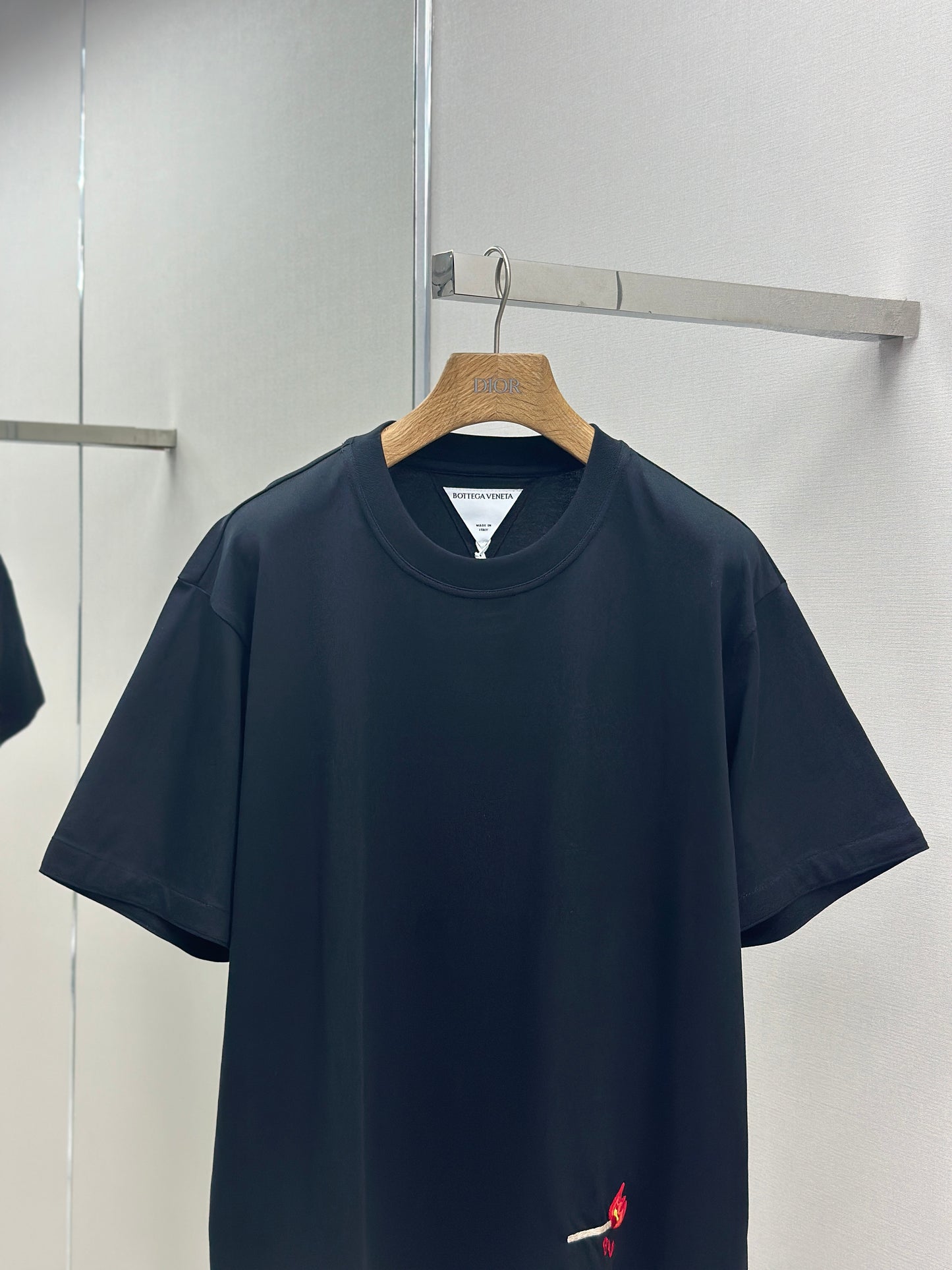 Botteg@V T-shirt in pima cotton jersey with embroidered match