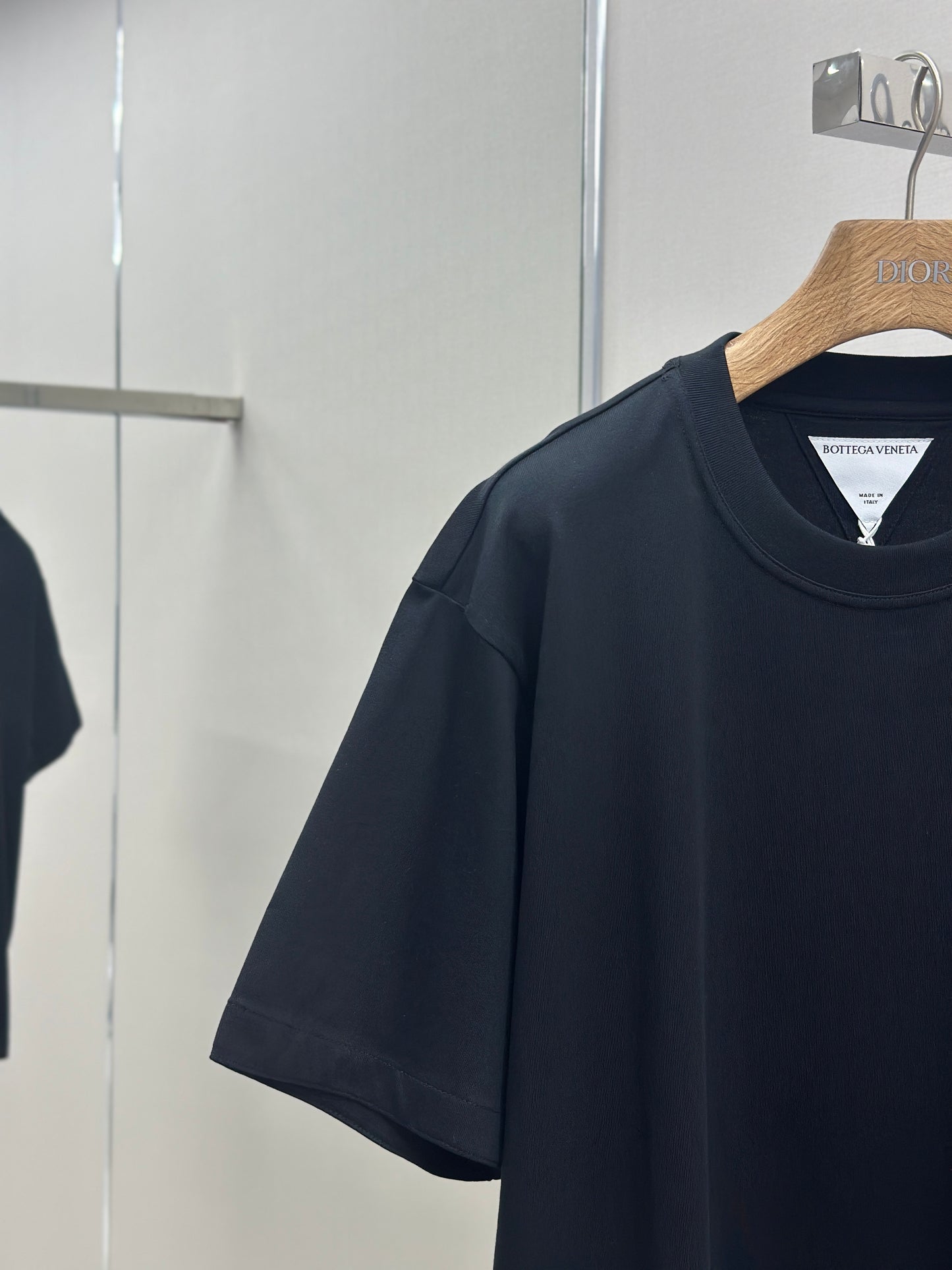 Botteg@V T-shirt in pima cotton jersey with embroidered match