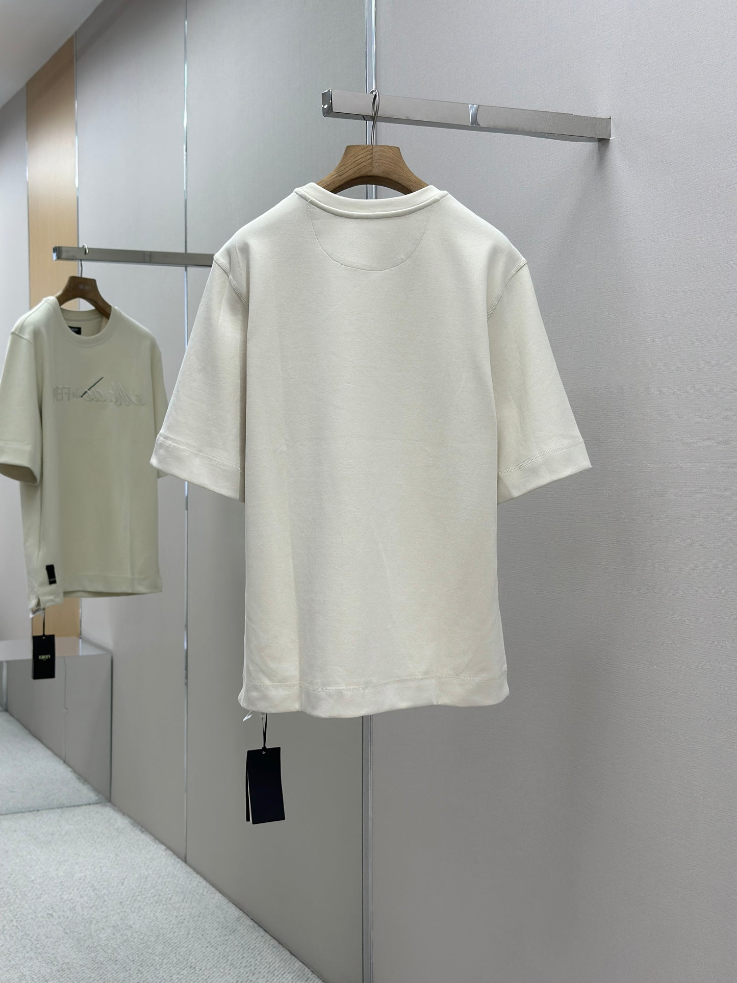 FEND1  3D embroidery T-shirt