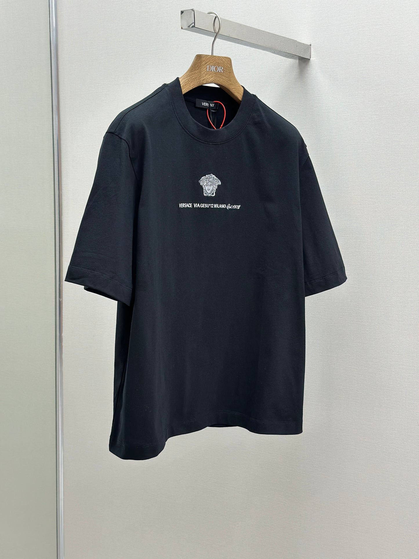 VERSA* Embroidered Medusa Milano T-Shirt