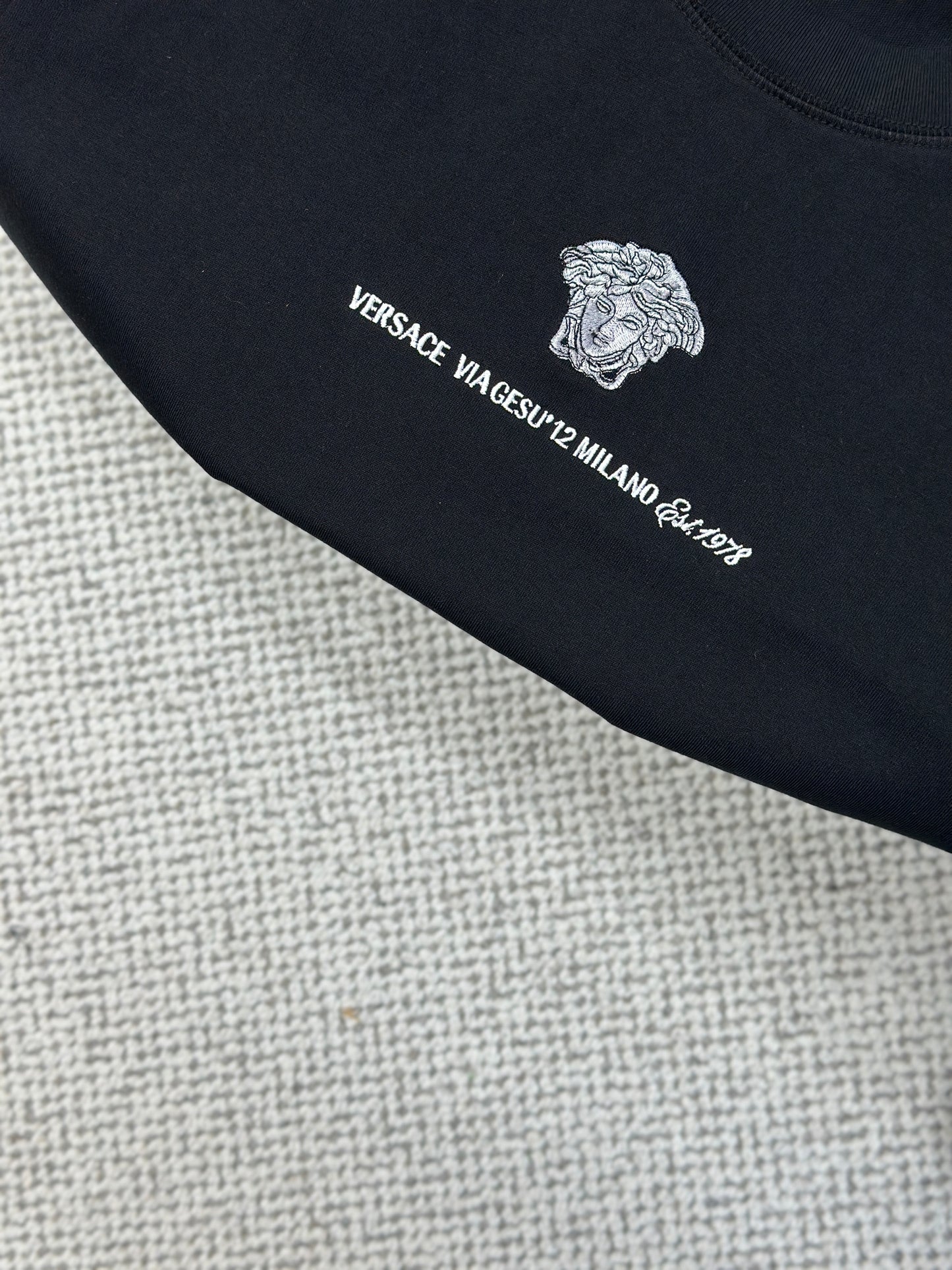 VERSA* Embroidered Medusa Milano T-Shirt