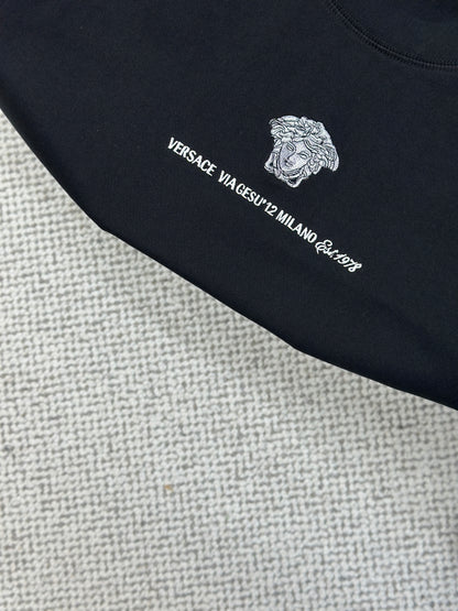 VERSA* Embroidered Medusa Milano T-Shirt