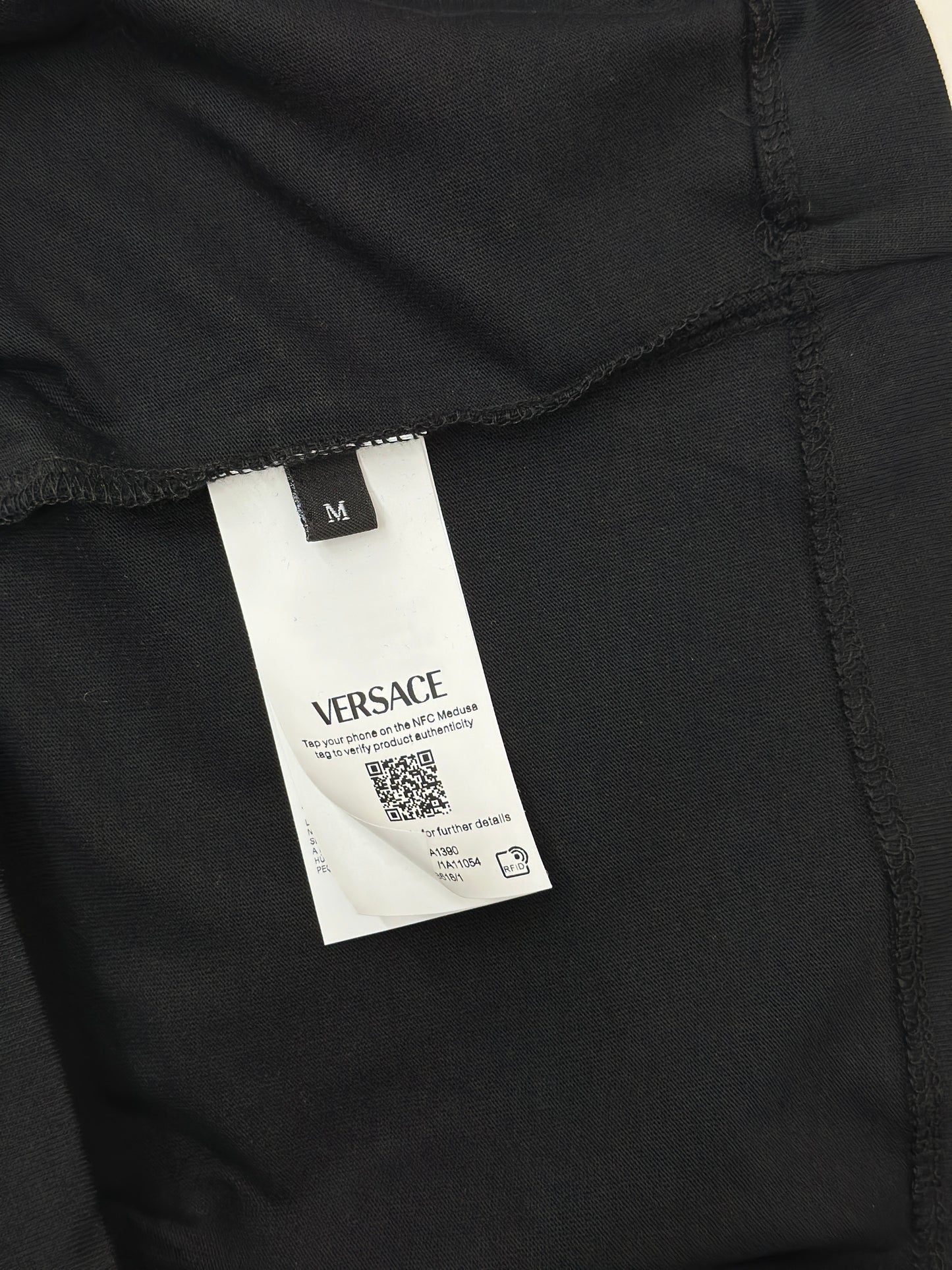VERSA* Embroidered Medusa Milano T-Shirt
