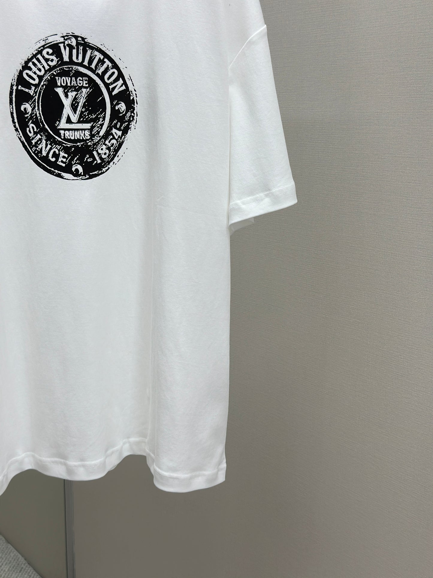 LOUI*V Stamp T-Shirt