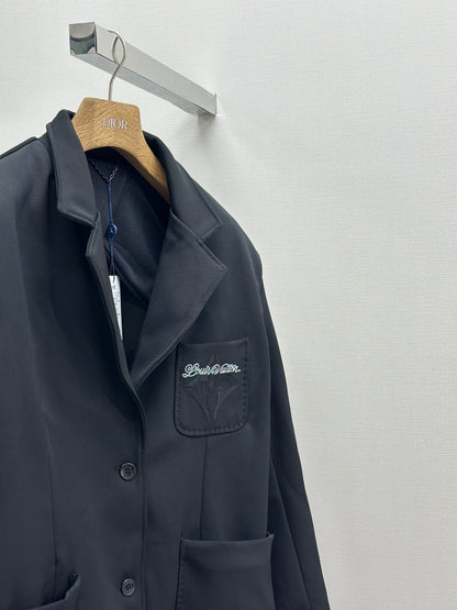 LOUI*V Preppy Relaxed Blazer