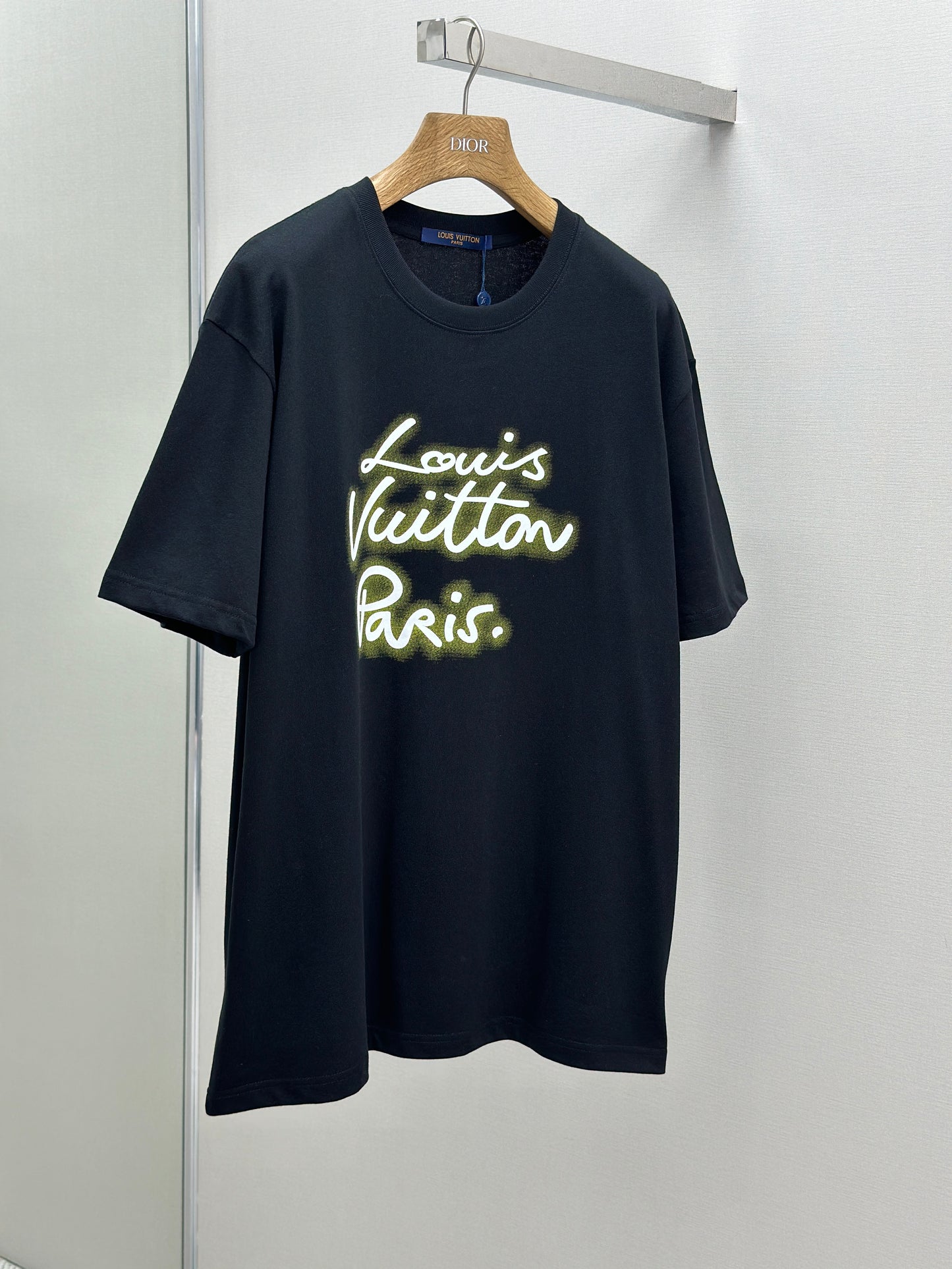 LOUI*V Glow Signature T-Shirt